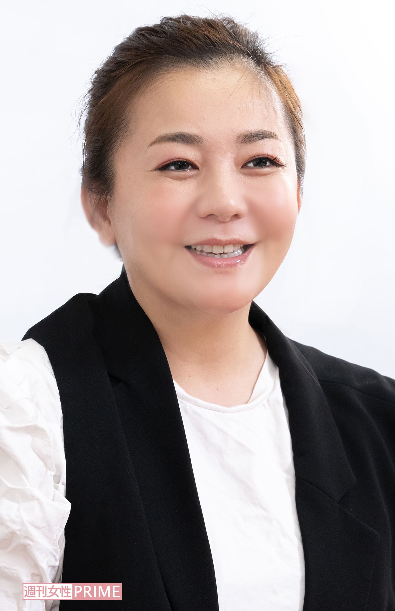 華原朋美　撮影／佐藤靖彦