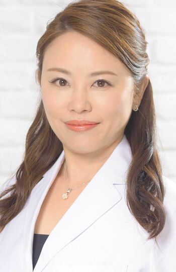 望月理恵子さん　管理栄養士。調剤薬局、健康食品会社を経て株式会社Luce代表。健康検定協会理事長。山野美容芸術短大講師、日本臨床栄養協会評議員、小田原銀座クリニック栄養顧問を兼務。管理栄養士としてメディア出演や講演会など幅広く活躍。『やせる時間に食べてみた！』（主婦の友社）ほか著書多数。