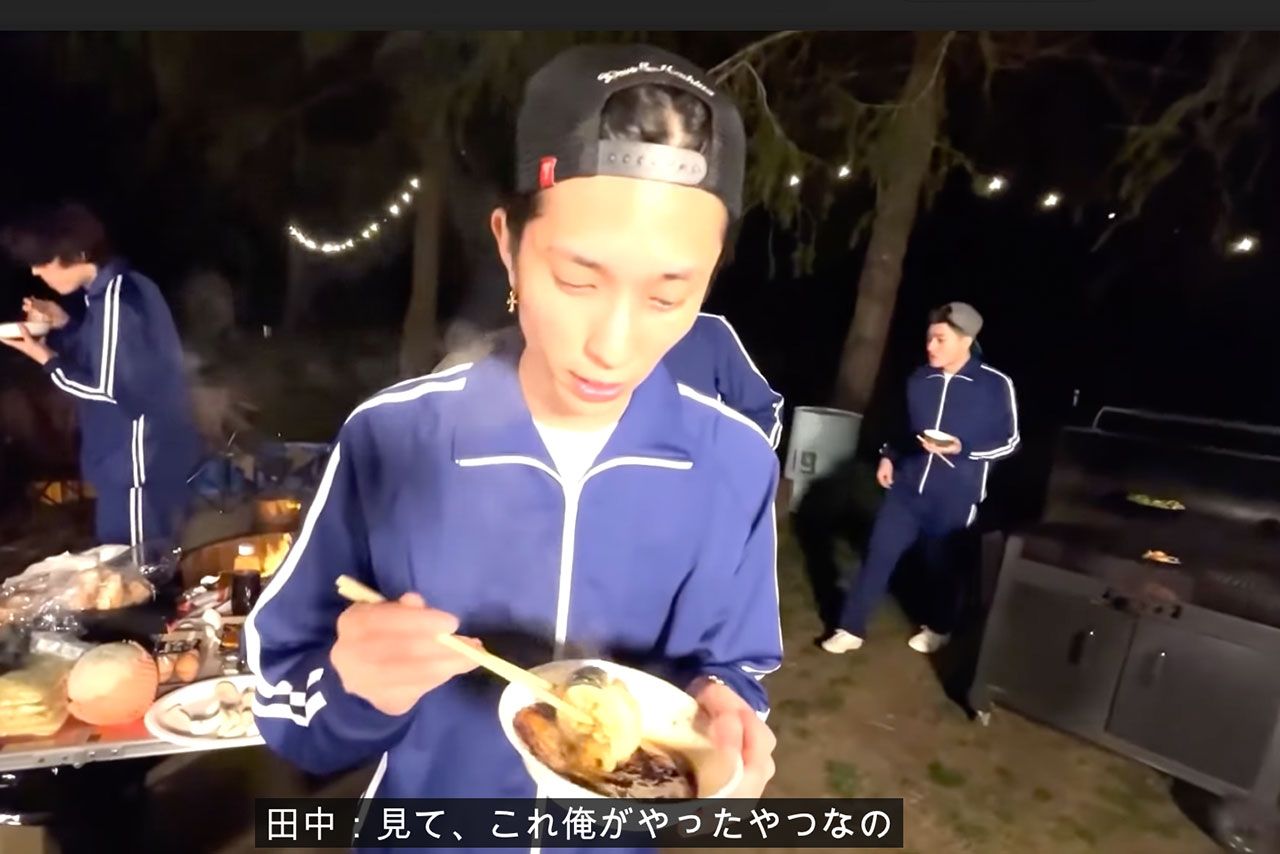 SixTONESがYouTubeでバーベキュー企画に挑戦（公式チャンネルより）