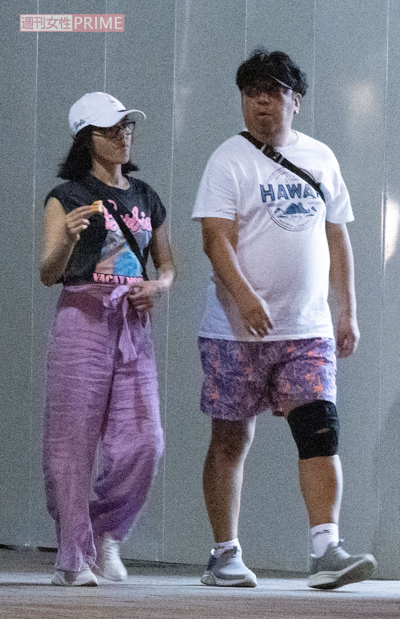 2023年8月、食事を終えた後にお散歩デートする神田愛花と日村勇紀をキャッチ