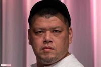 野性爆弾くっきー！過激ボケ連発の異色芸人が「お前ら大丈夫か？」『ラヴィット！』共演の後輩芸人に「この…