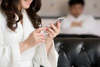 「ホテルに直行直帰」「配達員と親しくなって…」平均年齢48歳“コロナ不倫”のリアル