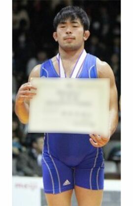五輪出場にあと一歩及ばなかった板倉容疑者（青学大レスリング部HPより）
