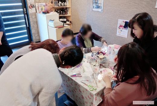 先生と生徒でありながら、自宅といった空間の親しみやすさもあり、コミュニケーションもひとつの楽しみに