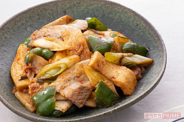 豚肉と高野豆腐のキムチ炒め（撮影／廣瀬靖士）