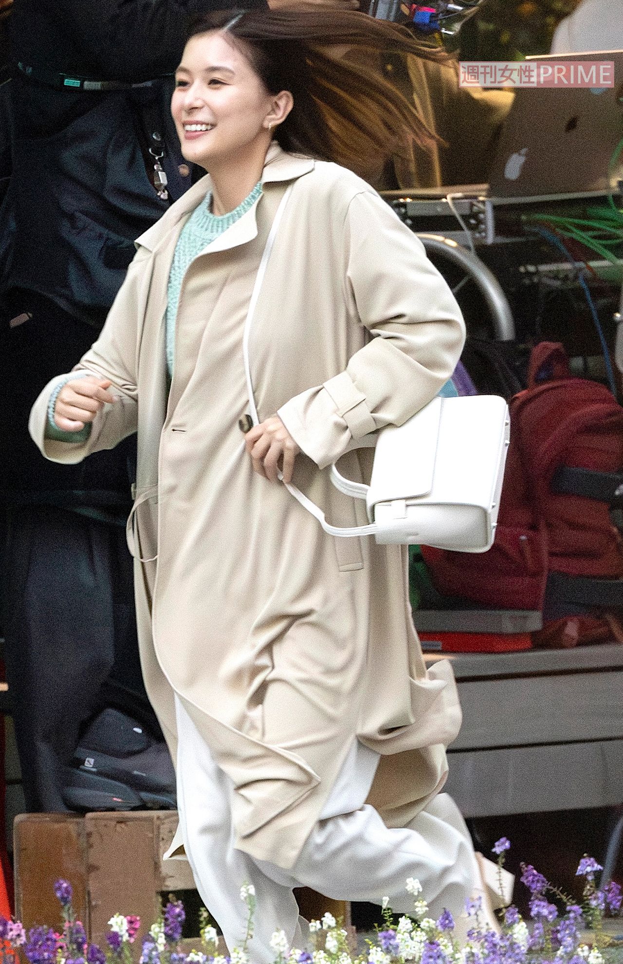 『マルエフ』のCM撮影を行う芳根京子