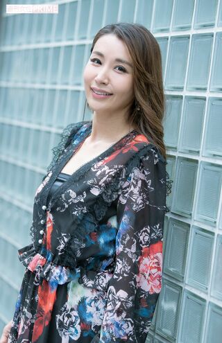 鈴木紗理奈（全身）