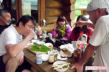 『モーニング』編集部や、友人など守村家には家族連れで遊びに来る人がたくさんいるため、毎年にぎやかな夏を過ごす