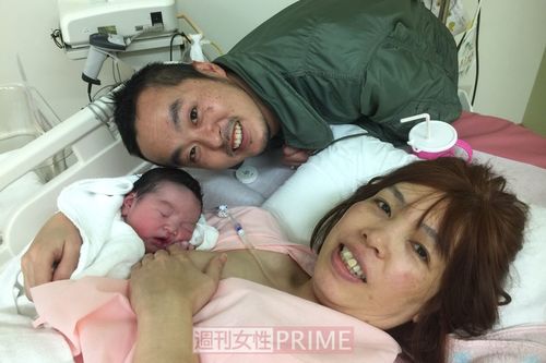 産婦人科医にも“無理”と断言されたが、自然妊娠が判明し、49歳のときに普通分娩で出産。