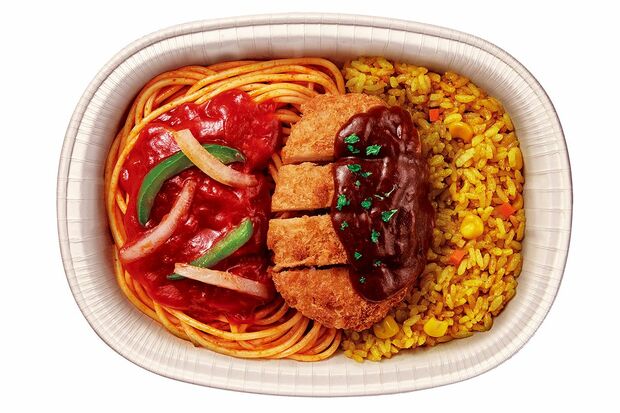 「よくばりプレート」の好調につき、2022年に「よくばりメシ」（『トルコライス』）が発売された