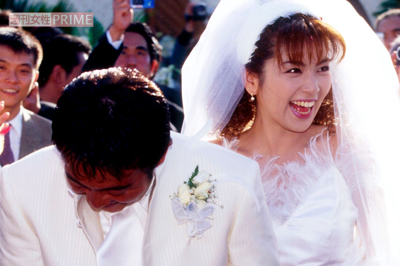 1997年、TUBE・前田亘輝とハワイ挙式を挙げた飯島直子