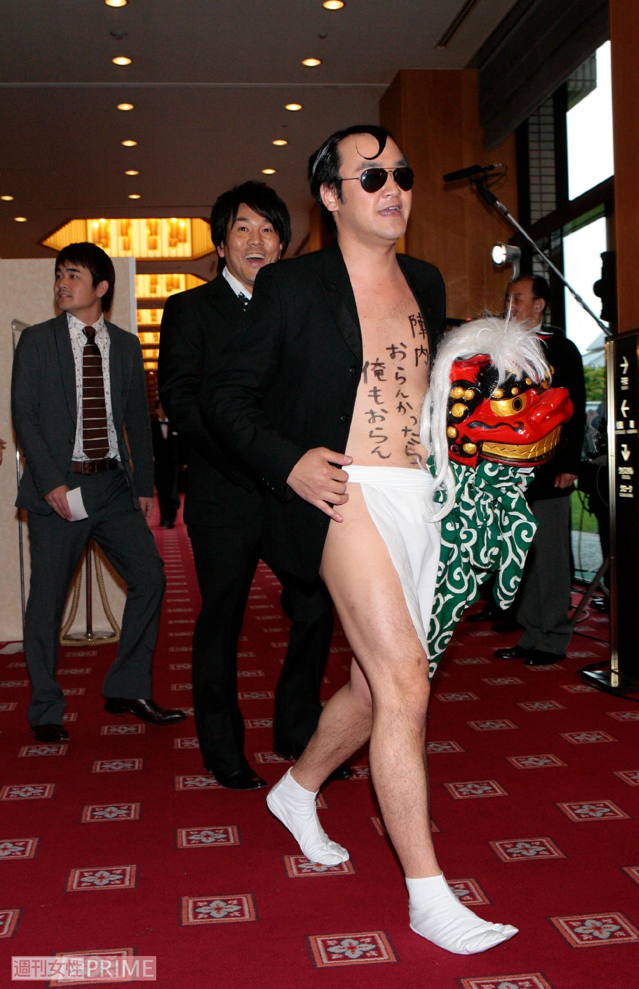 （左から）たむけん、FUJIWARA・藤本敏史、千鳥・ノブ（'07年、陣内智則・藤原紀香結婚披露宴）