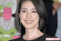 天海祐希の熱狂的ファンが起こした、清掃員として楽屋侵入 “Twitter事件”