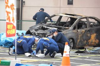 コインパーキングには爆発に巻き込まれた車が残っていた