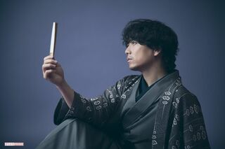 7年前のドラマ『昭和元禄落語心中』をミュージカルで舞台化した山崎育三郎　撮影／廣瀬靖士