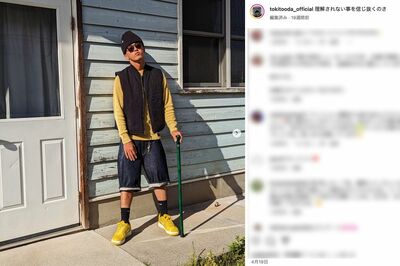 インスタグラムでは、車いすではない「立ち上がった姿」も披露する小田凱人選手（公式インスタグラムより）