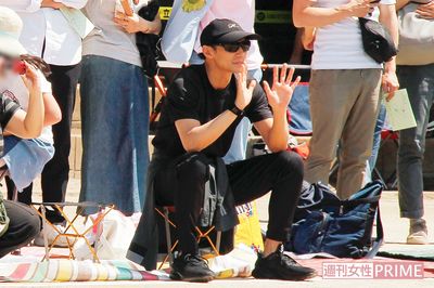 東山紀之、愛娘の運動会でほかのお父さんたちをオーラと体形で圧倒する