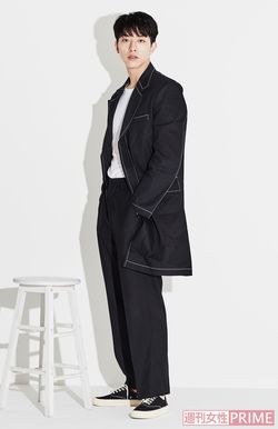 イ・ジョンシン　撮影／キム・ジヒョン