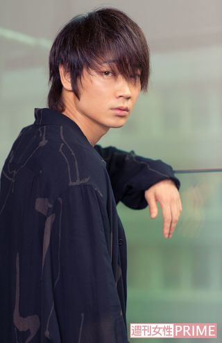 綾野剛　撮影／伊藤和幸