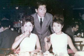 ザ・ピーナッツと犬塚弘