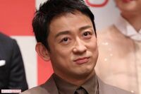 山本耕史が清野菜名に“筋肉自撮り”連投で物議「夫がほかの女性に…かなり嫌」妻・堀北真希に集まる同情