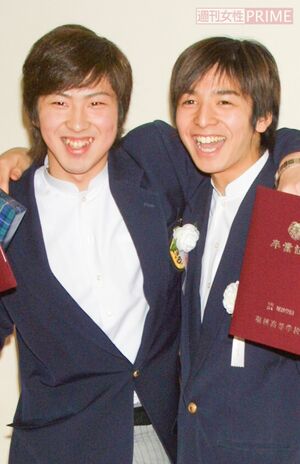 堀越高校同級生で親友の尾上松也（左）と生田斗真（右）。共に映画やドラマで活躍するが一昨年、松也の歌舞伎自主公演で念願の共演を果たし、さらに絆を深めた（'03年卒業）