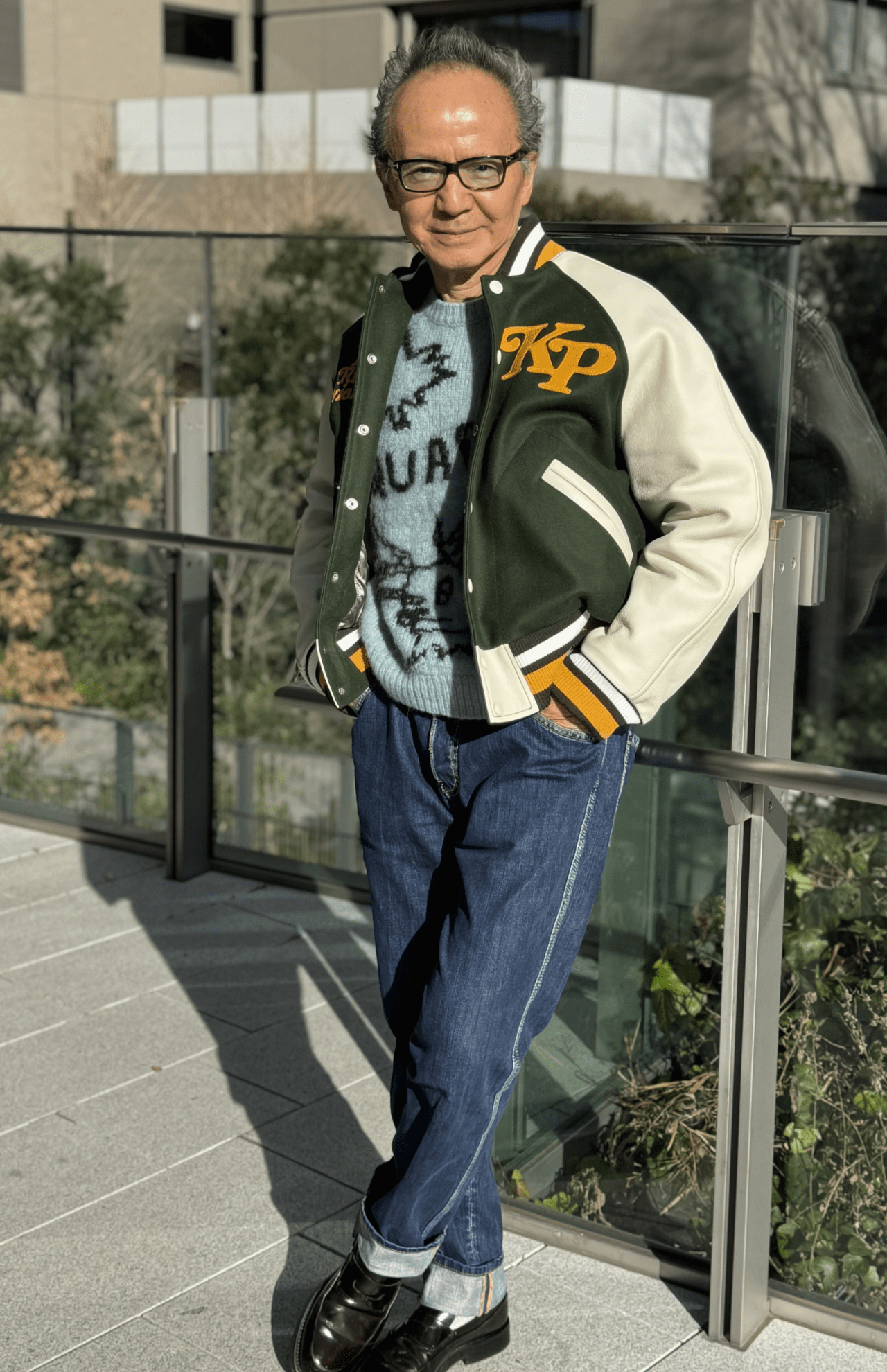 歌手が歌うことで自身の作った歌詞がより輝くことがうれしい、と作詞家としての思いを語る