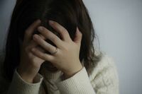 結婚してから本性が…モラハラ被害者がザワつく、夫と「長文文書のカレ」の共通点