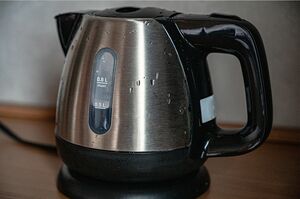電気ケトルで調理をする宿泊客は少なくないという　※写真はイメージです