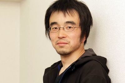 自ら作った家を背負い、日本中を泊まり歩いた美術家がいた！