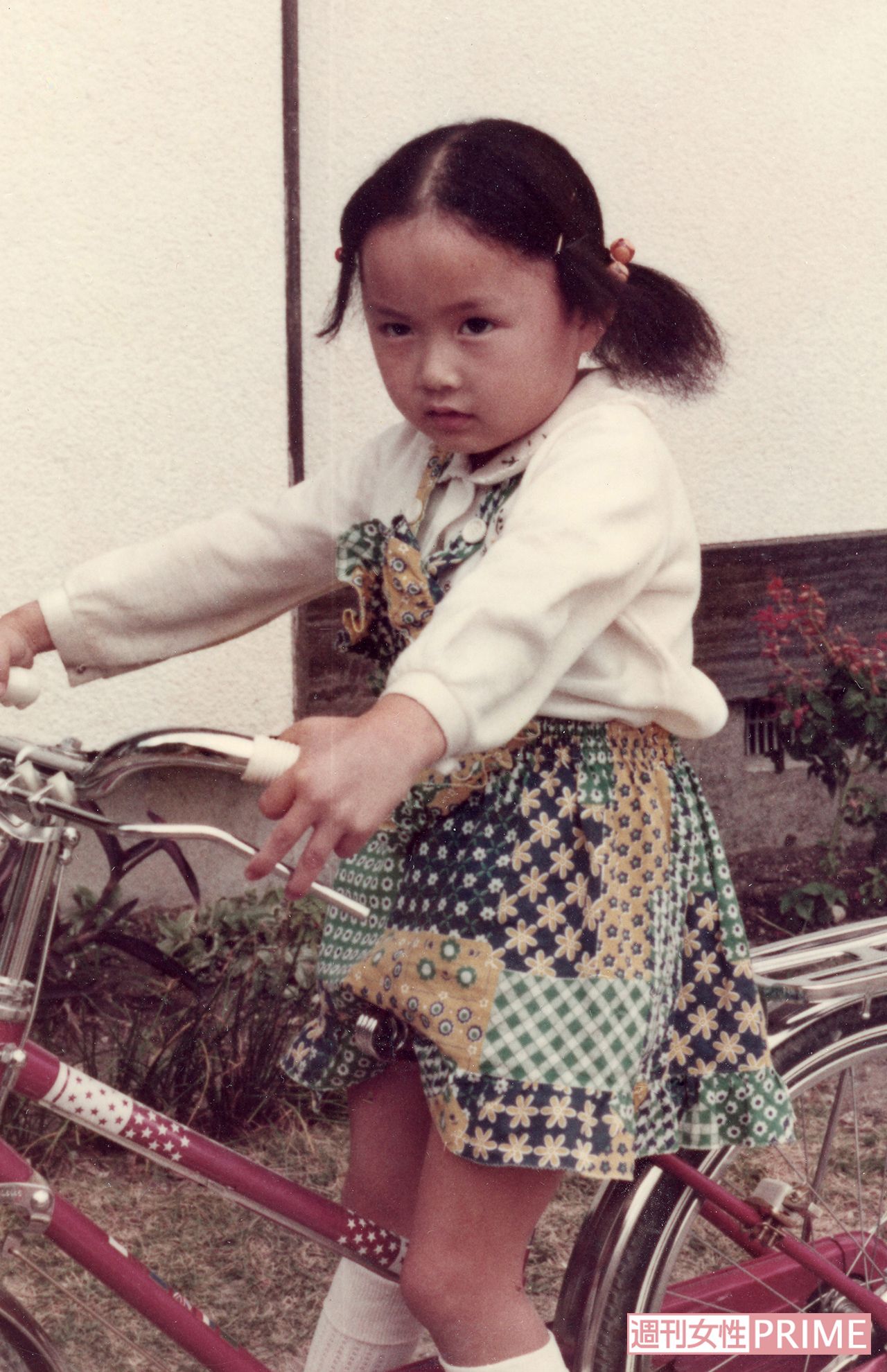 幼稚園のとき。意志の強さを感じる瞳はこのころから