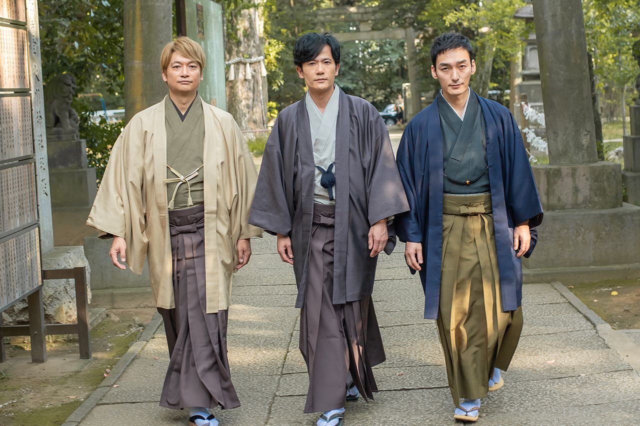写真左から香取慎吾、稲垣吾郎、草なぎ剛　撮影／アライテツヤ