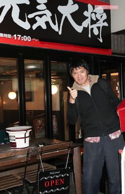 2020年12月、新宿にある長井秀和がオーナーを務める焼肉店で直撃