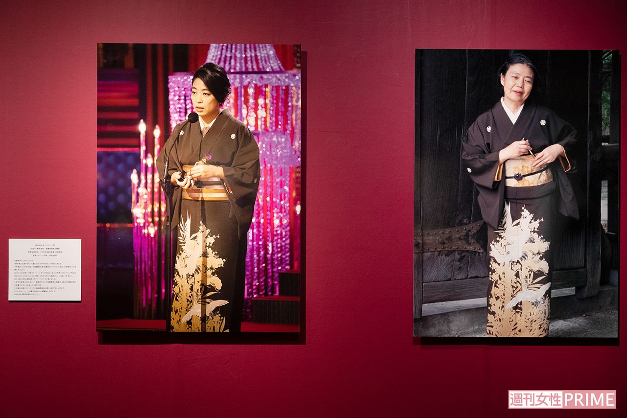 日本アカデミー賞最優秀助演女優賞に代理出席した也哉子。希林さんの形見の着物で登壇した　撮影／齋藤周造