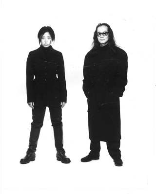 雑誌社の企画で也哉子さんと撮影した親子ショット。内田さんお気に入りの１枚（撮影／篠山紀信）