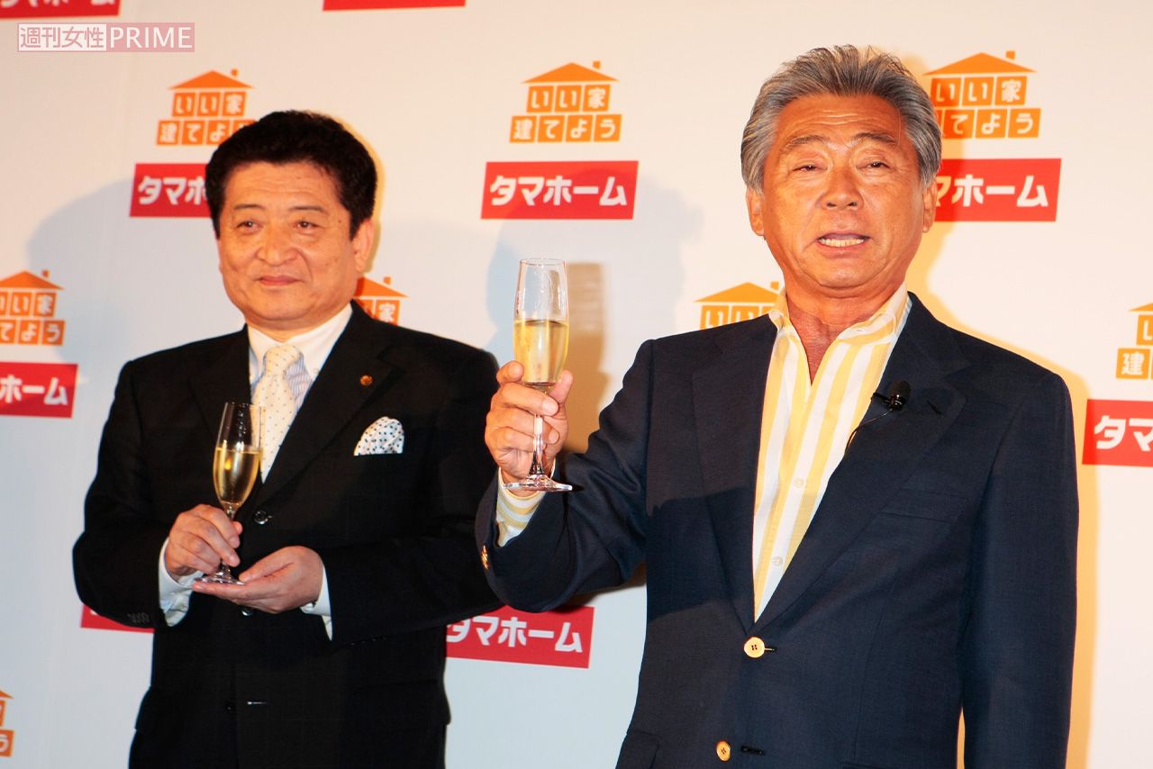 玉木康裕会長とかつてCMに出演していたみのもんた（2007年）