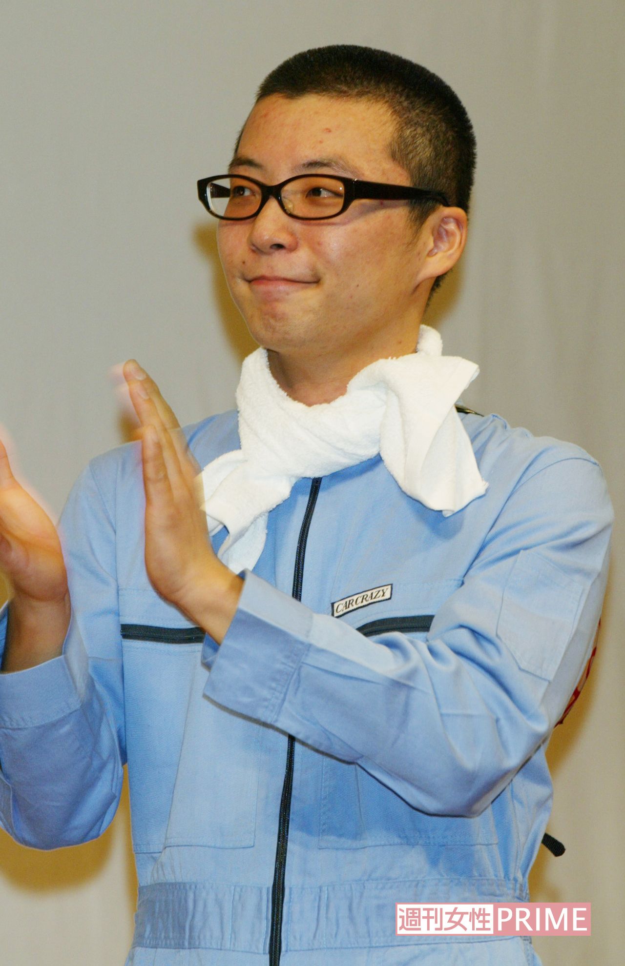 映画『69 sixty nine』女子高生試写会（’04年）。村上龍の自伝的小説を宮藤官九郎脚本で映画化。学校をバリケード封鎖する『跋折羅団（バサラ団）』の一員・中村譲役を演じた　撮影／週刊女性写真班