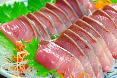 「お刺身」と「お造り」の違いってなに？ 実は“盛り付け方”にも違いがあった！