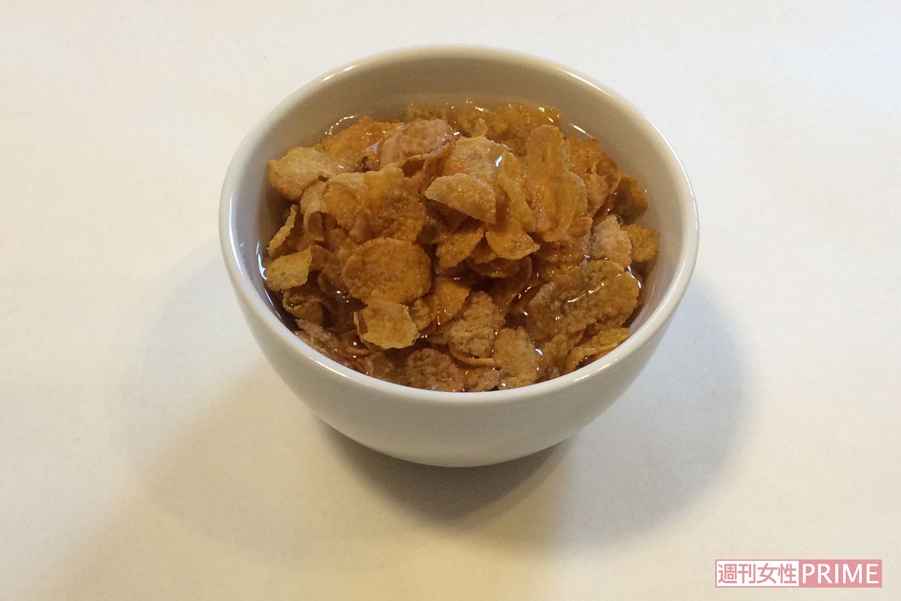水withコーンフレーク