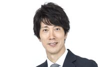 佐々木蔵之介、撮影後の“昼酒”は格別! 深キョンや柄本時生と一升瓶をガンガン空ける