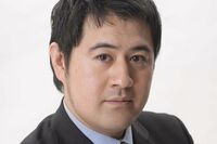 小手伸也、大注目のバイプレイヤーの珍素顔「稽古中は自分の髪を抜きながら……」