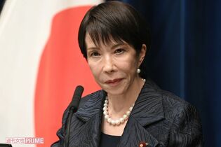 NHK「日曜討論」欠席の高市早苗首相に「逃げた」報道も、ハイタッチ会で右手引っ張られて苦悶表情の“証拠動画”が拡散