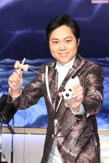 けん玉パフォーマンス成功なるか？