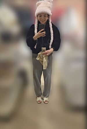 最強ちゃんが試着した帽子（本人のTikTokより）※背景は編集部で加工