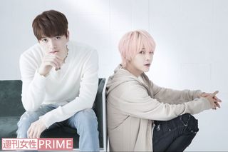 超新星のソンジェ（左）とユナク（右）