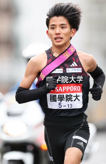 國學院大　上原琉翔選手　写真／アフロ