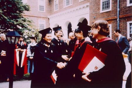 ハーバード大学卒業式に臨まれた雅子さま