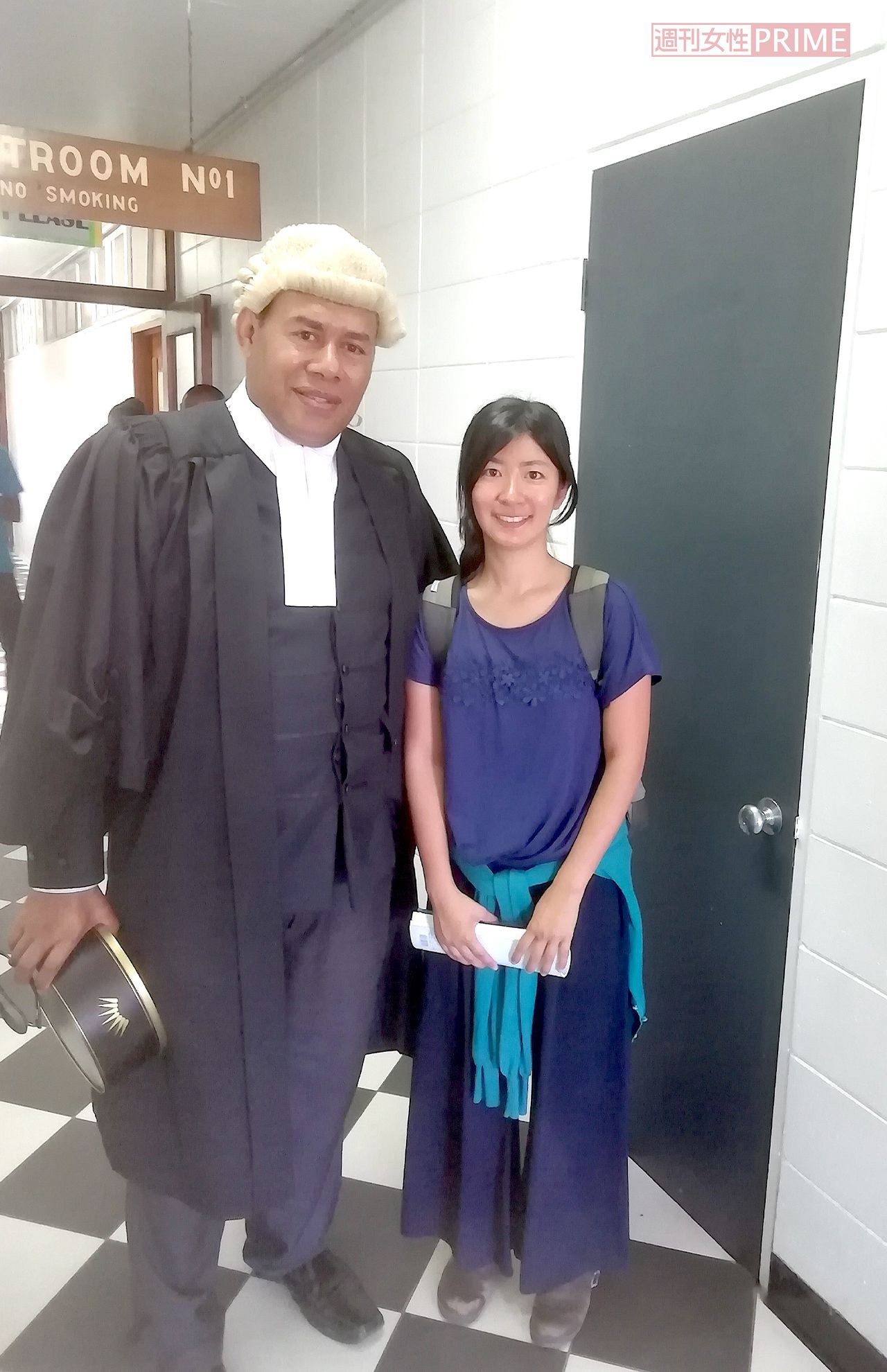 フィジーの裁判官と　写真／原口さん提供