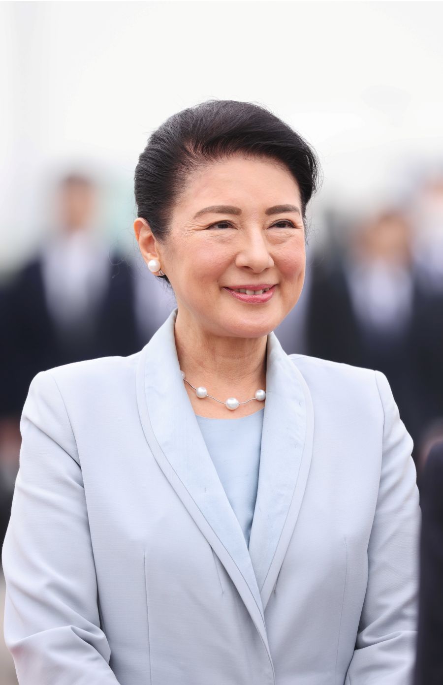 4月11日、『大阪・関西万博』ご視察のため、東京国際空港を笑顔で出発された雅子さま