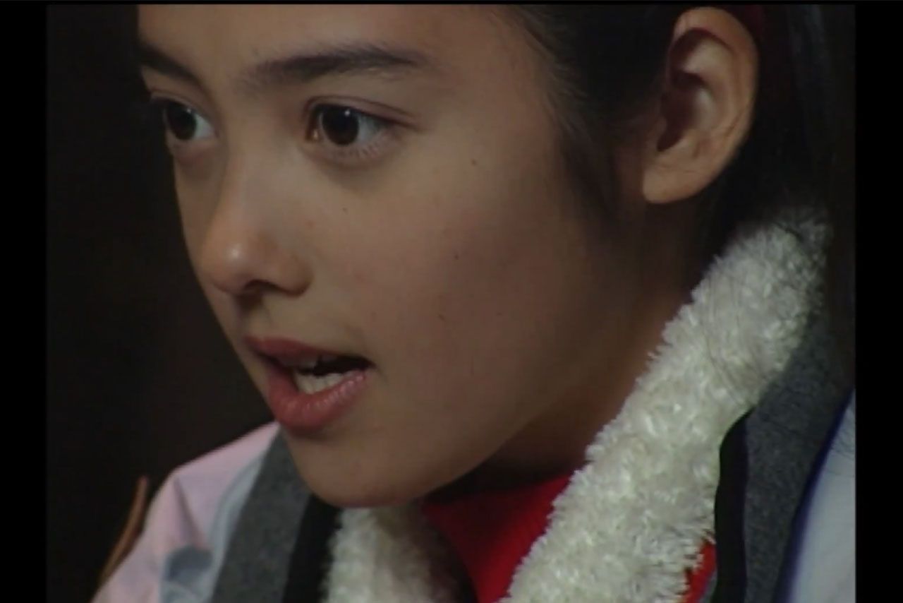 初代にアイドル歌手役として出演していた中山エミリ